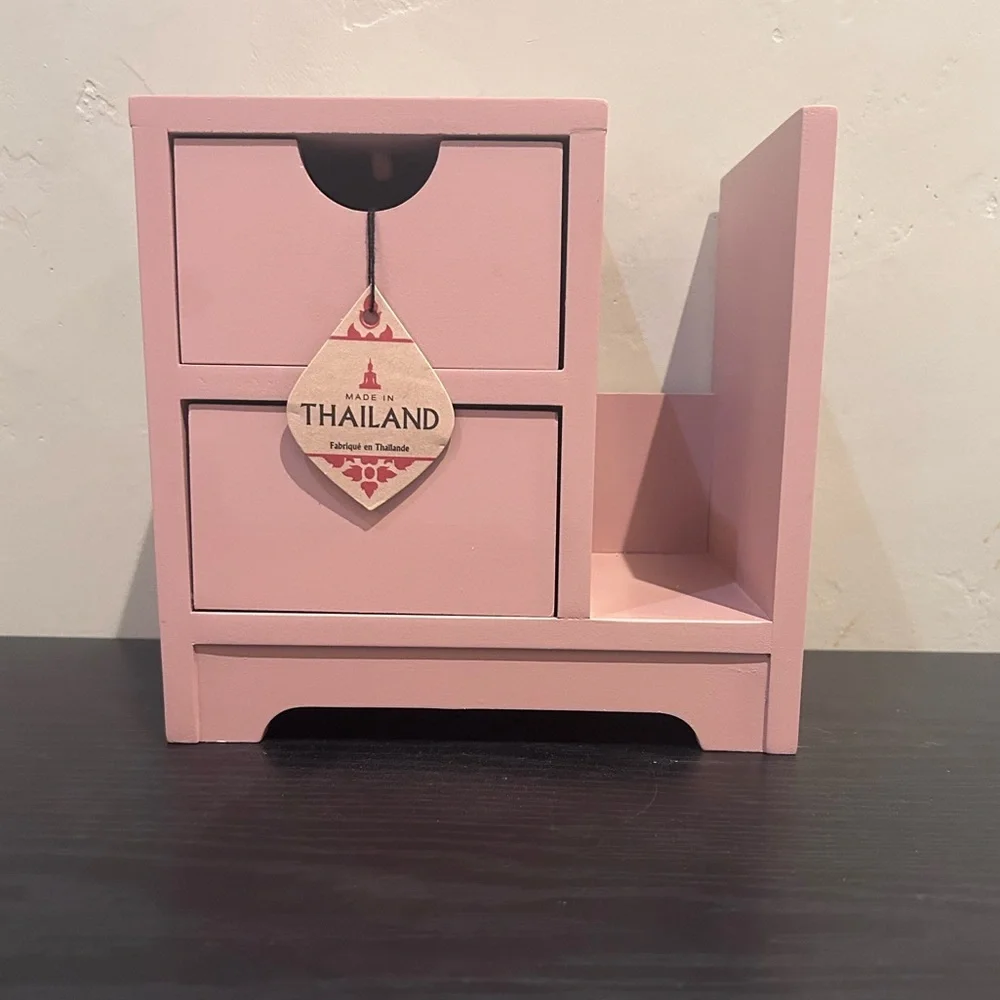 Made In Thailand 7”x7” can store